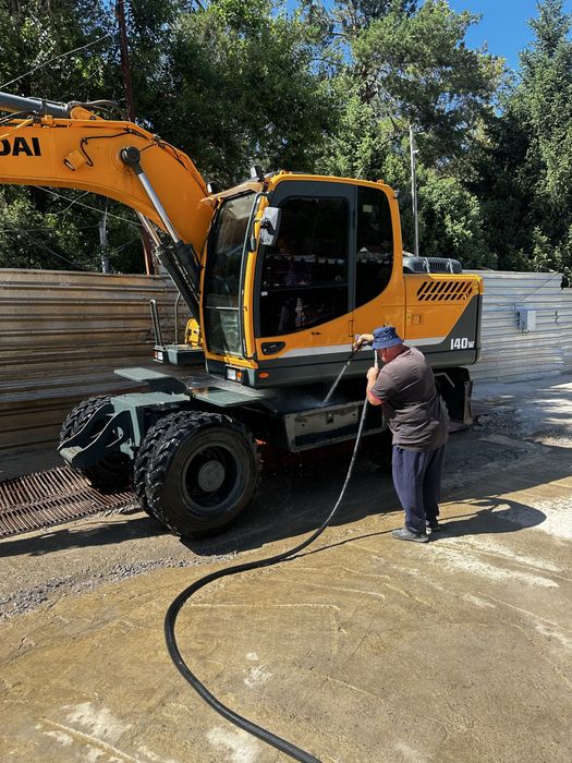 Услуги колесных эксковаторов