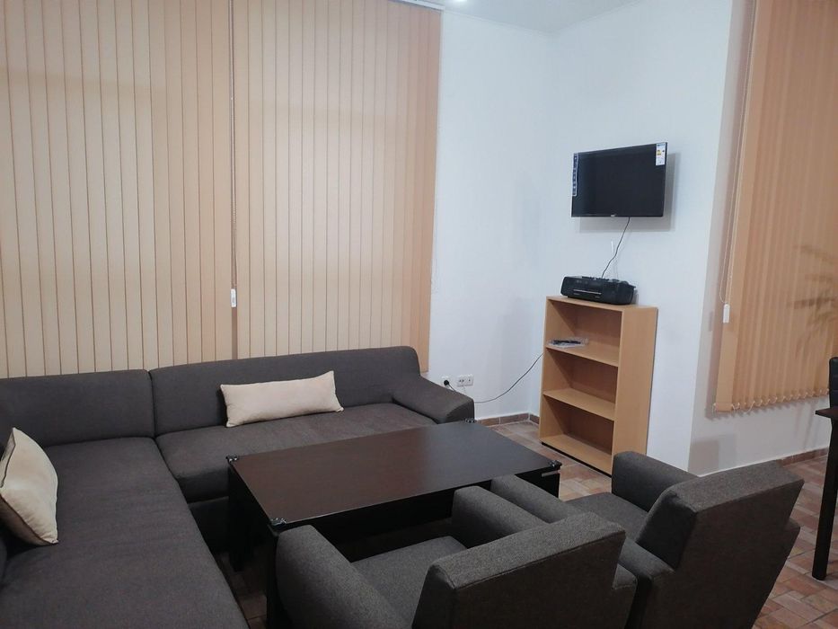 Тристаен апартамент под наем в ж.к. Студентски град, 2148834