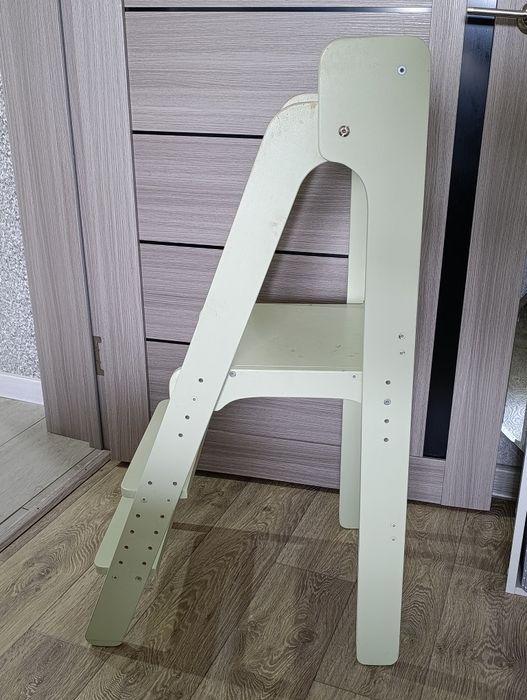 Детский растущий стул