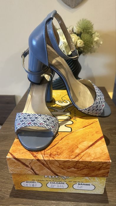 Sandale elegante damă, mărimea 40