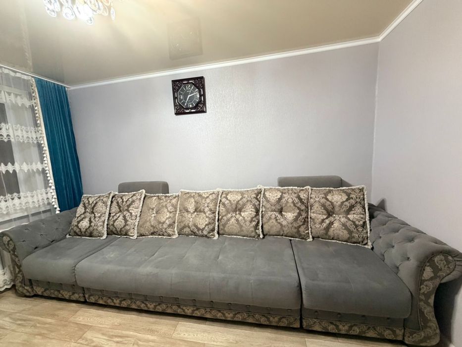 Продам Диван в Хорошем состояни