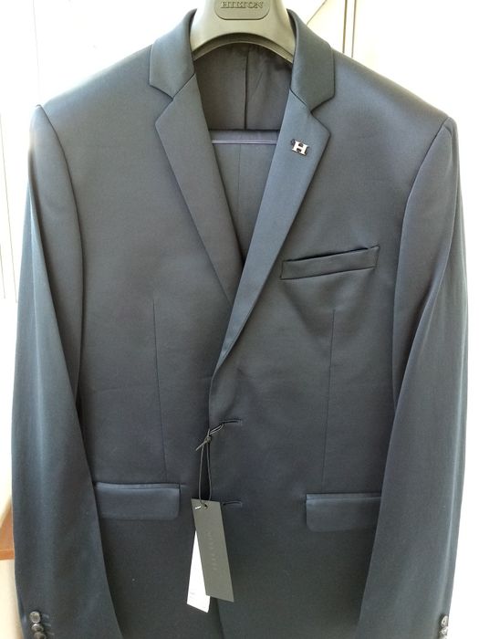 Продам новый мужской костюм