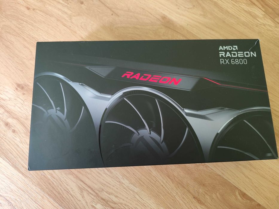 Видео карта rx6800 AMD