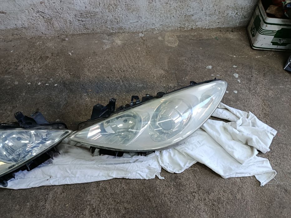 Фарове за Пежо 307