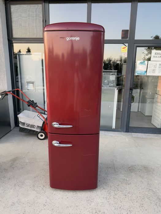 Ретро Червен хладилник с фризер Gorenje 185см