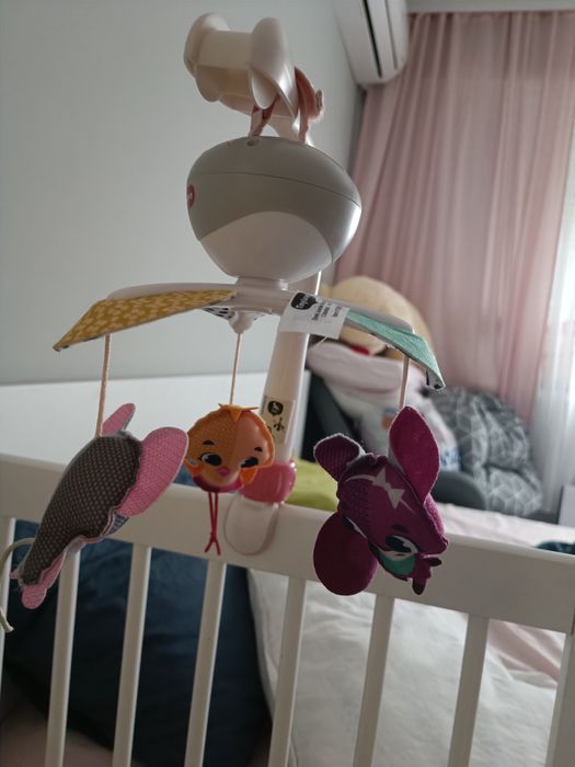 Музикална играчка за легло