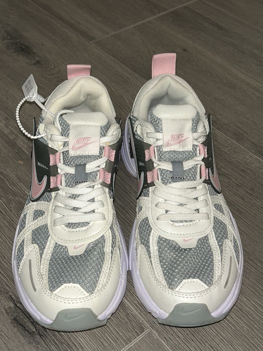 Кроссовки Nike