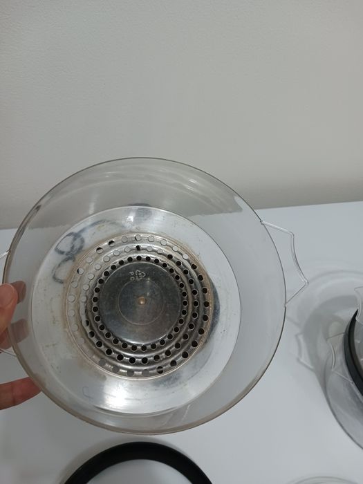 Aparat de gătit pe aburi