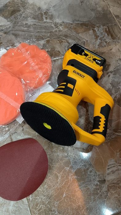 Șlefuitor dewalt cu baterie de 6a NOU.
