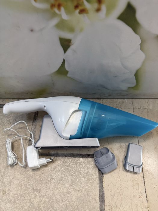 Ръчна прахосмукачка Black & Decker Dustbuster