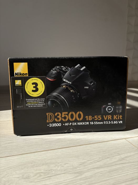 Nikon D3500 -Cameră foto digitală în stare foarte bună