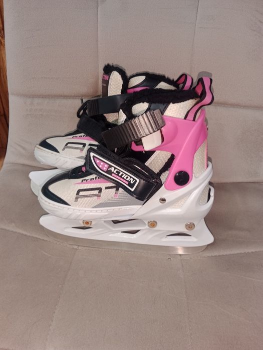 Продам коньки для девочки.