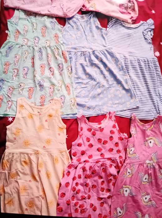 Rochite H&M mărimea 110/116