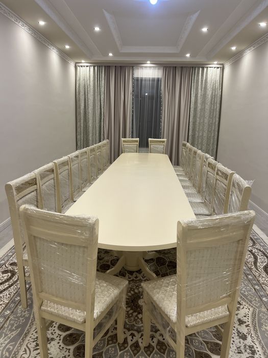 Стол и стулья комплект