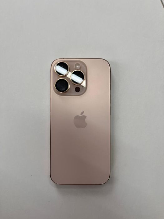 iPhone 16 pro GOLD