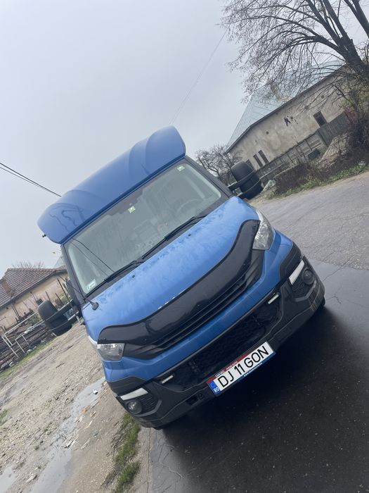 Iveco Daily.        .