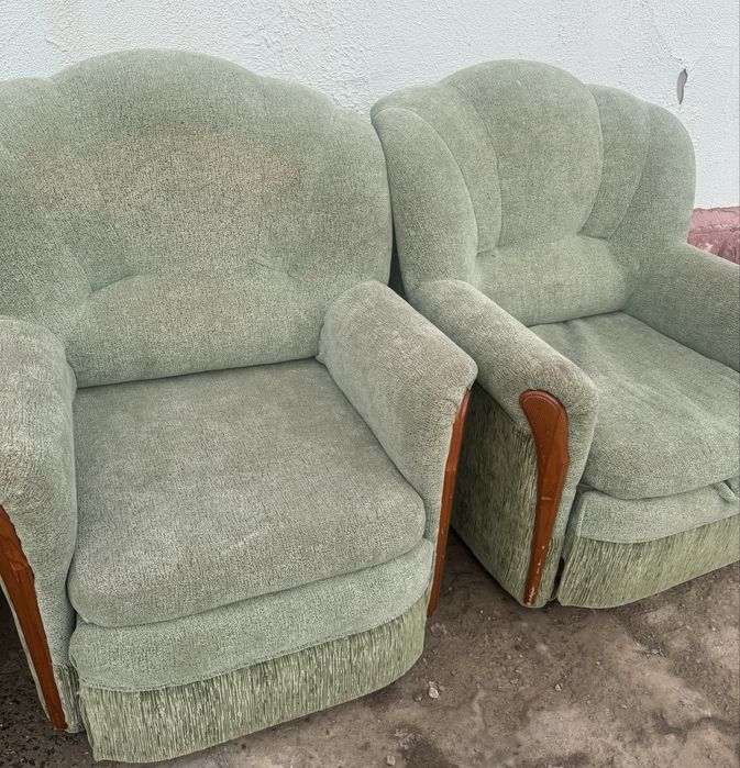 Продается б/у диван