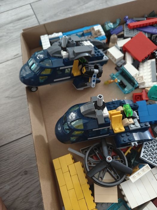 Vand 3.5 kg de lego tehnic Ninjago City