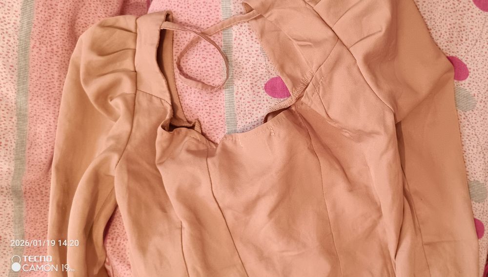 Женские вещи .На девушек