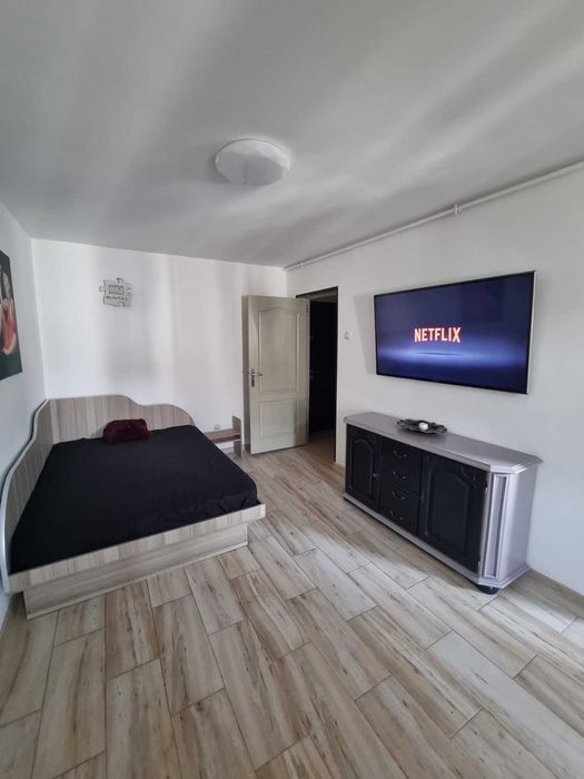 Garsoniera de inchiriat,zona McDonald's