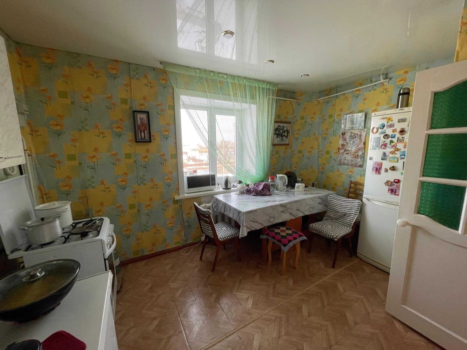 Продам 4 комн. квартиру, в районе Береке