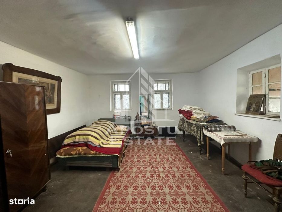 Casa cu teren de vanzare in Zimandu Nou