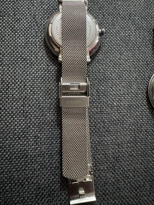 Ceasuri Fossil damă