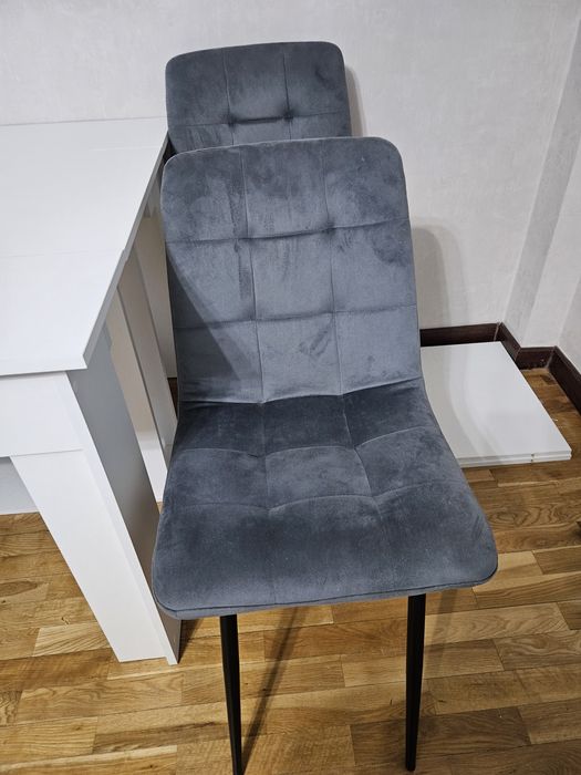 Продам Стулья 5000