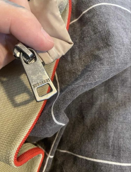 Hanorac Burberry Original – Design Clasic cu Interior Check Iconic