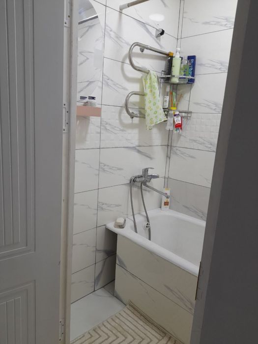 Юнусабод 10.кв 2/1/5 58.кв Срочно квартира