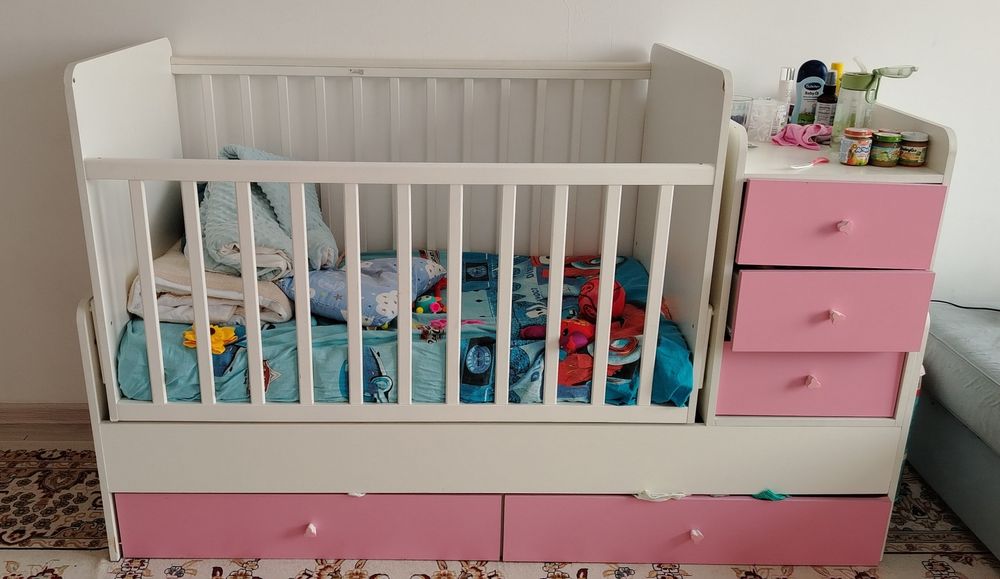 Манеж с люлькой с матрасом