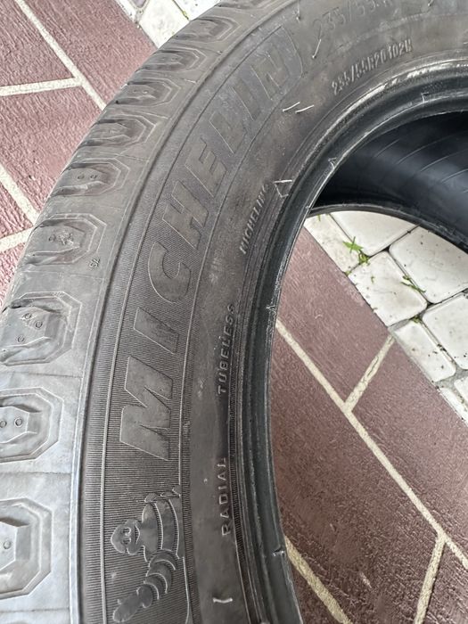 Шины 235/55/R20 новые