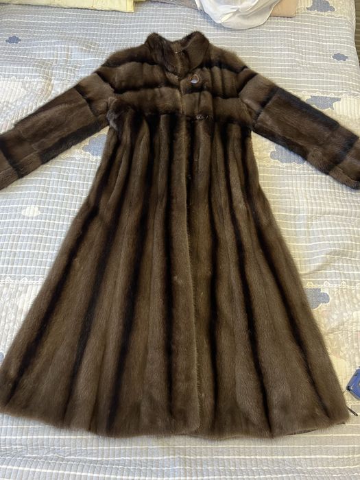 Продам очень красивую норковую шубу