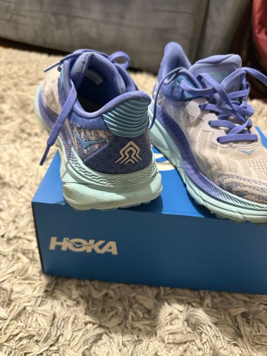 Hoka Challenger ATR 7