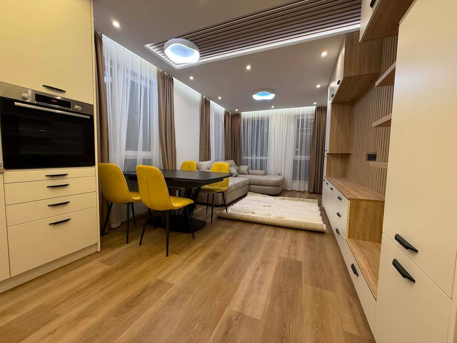 Продава се Тристаен апартамент в Варна, Младост 1 - 84 кв.м за 1396 €/кв.м - Снимка #17