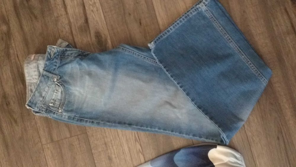 Дамски лотове за модерна жена-40-60лв брой.