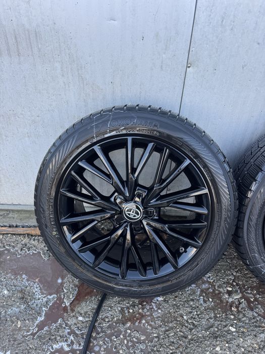 Jante anvelope yokohama 225 50 18 iarna toyota chr
