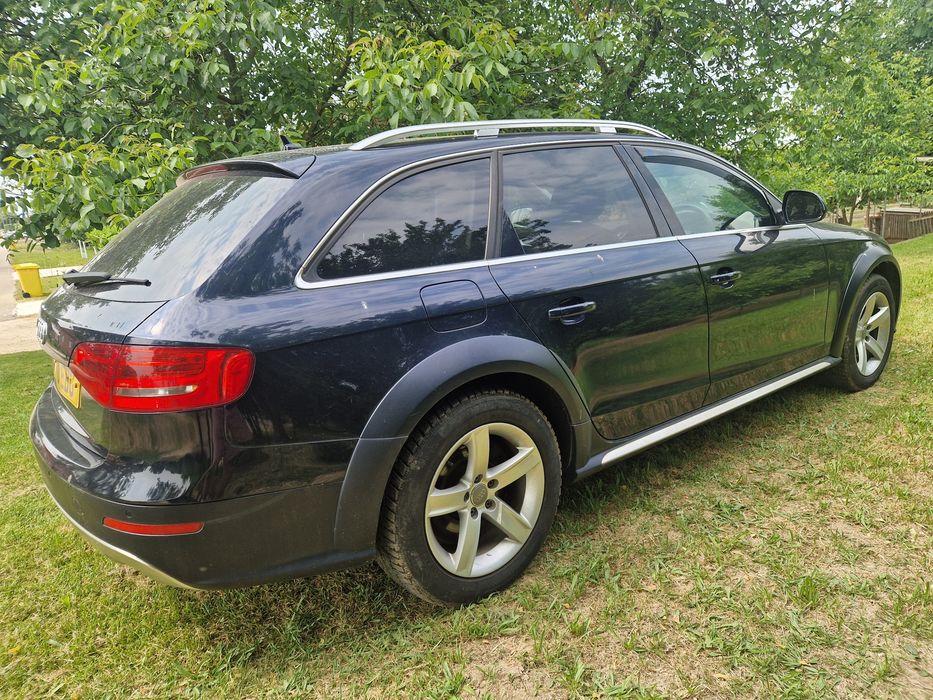 Dezmembrez Audi A4 Allroad / piese A4 b8 Allroad