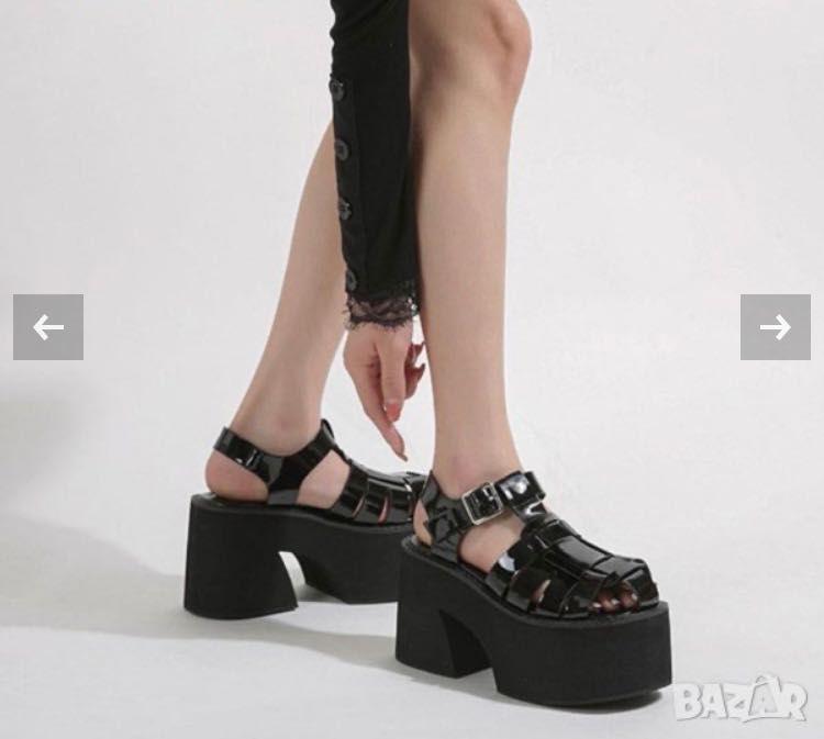 Сандали на супер платформа 39
