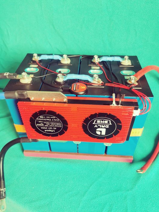 Промо ГОТОВ 12v 320ач lifepo4 Акумулатор  250A BMS Bluetoth Wifi тягов