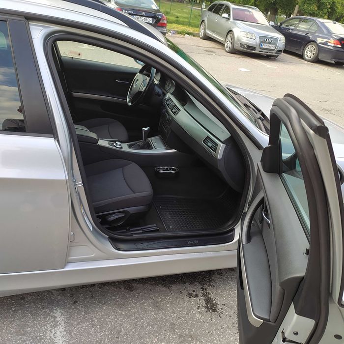 BMW 318 E91 / M47 / 1 Собственик / ГАРАЖНА / 3 КЛЮЧА
