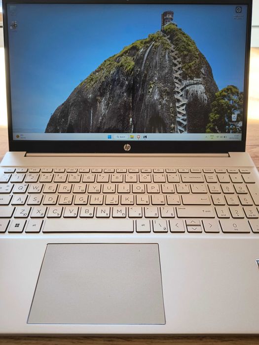 HP Pavilion 15-eh2017nu