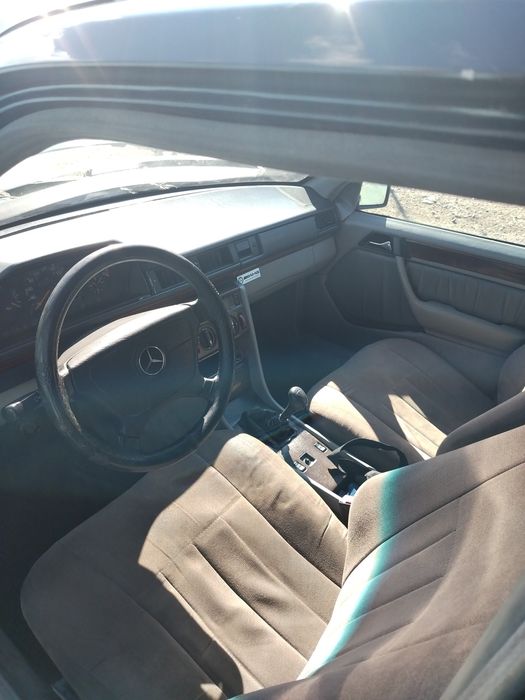 Продам мерседес 124