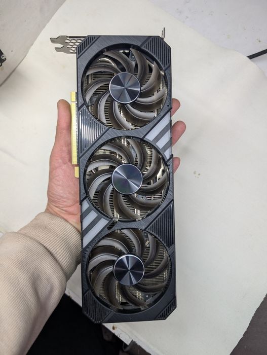 Продам видеокарта cmp70hx 8gb