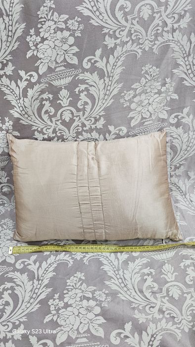 Новые декоративные подушки на замочках