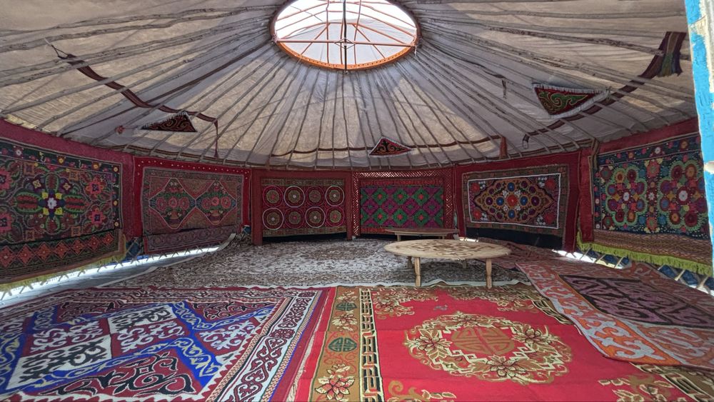 Юрта в аренду, Кигіз үй жалға беріледі