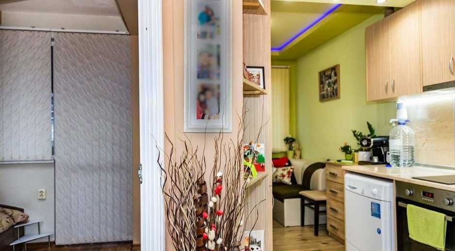 Дава се под наем Едностаен апартамент в Бургас, Меден рудник - зона А - 42 кв.м за 200 € - Снимка #1