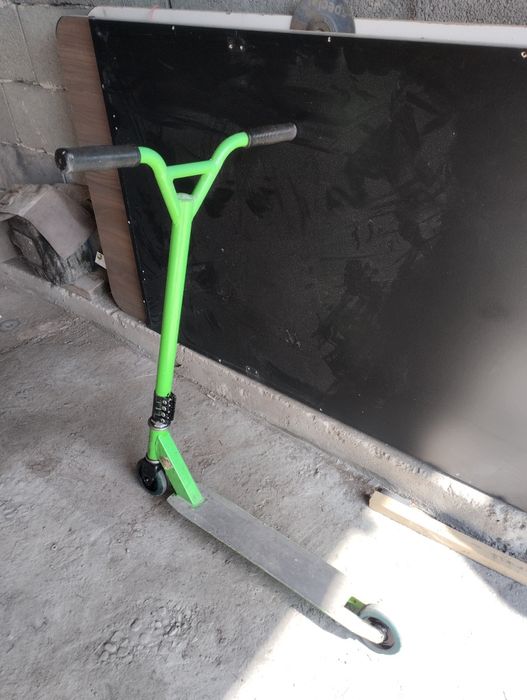 Продам самокат трюковой