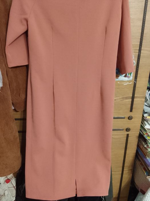 Платья разные женские