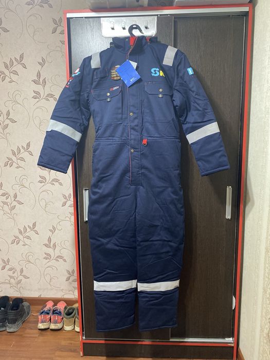 Продается спец одежда в хорошем состояний